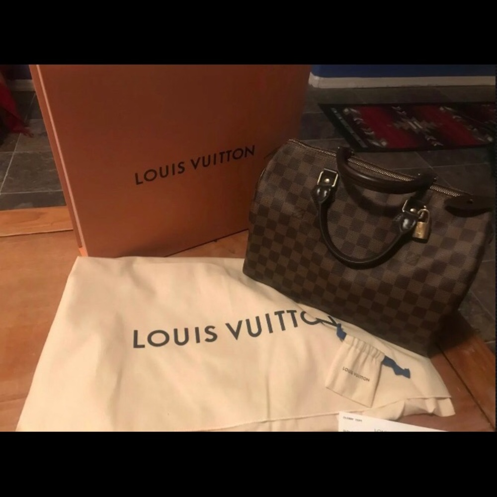 Authentic Luis Vuitton Speedy 30
